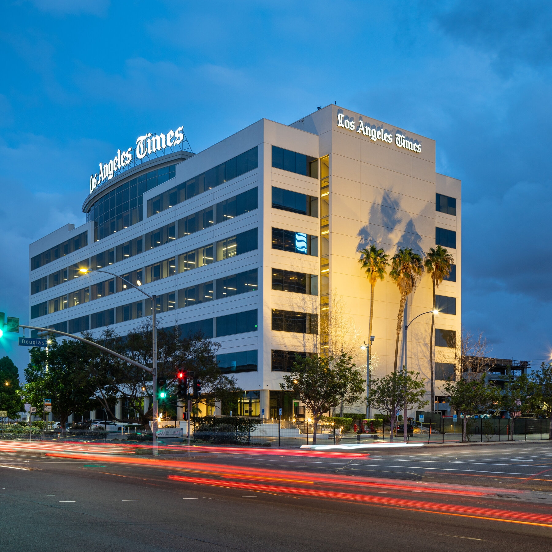 L A Times Owner Says He Will Take Newspaper Public In Next Year The New York Times L A Times Owner Says He Will Take Newspaper Public In Next Year The New York Times